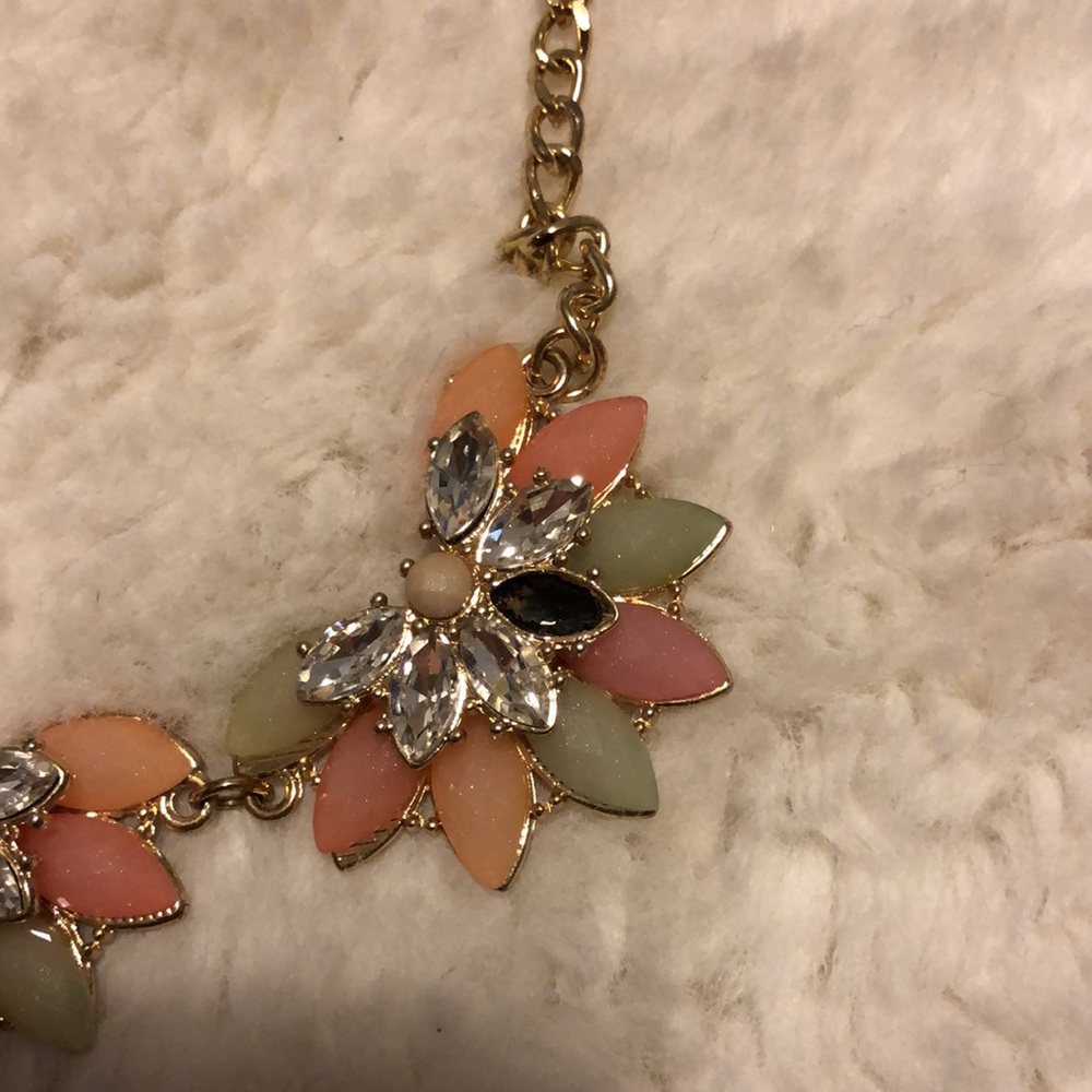Necklace - Picture 2 of 4